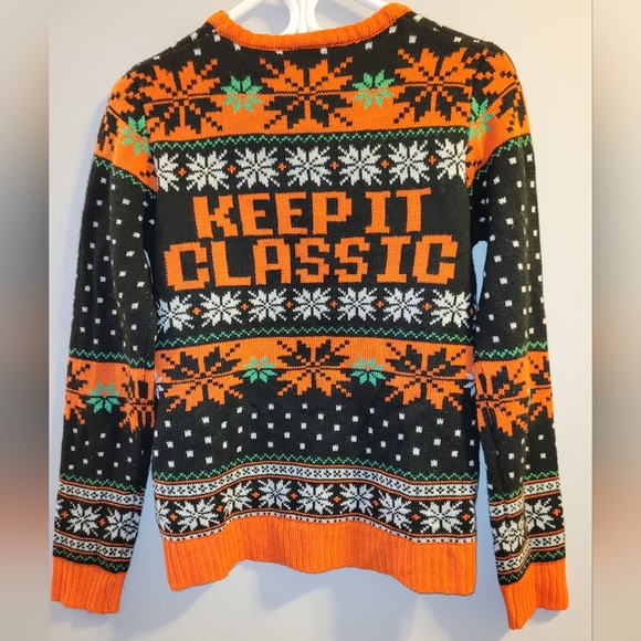 Nintendo "Keep It Classic" Ugly Christmas Sweater Long Sleeved Crew Neck NES - Picture 6 of 6